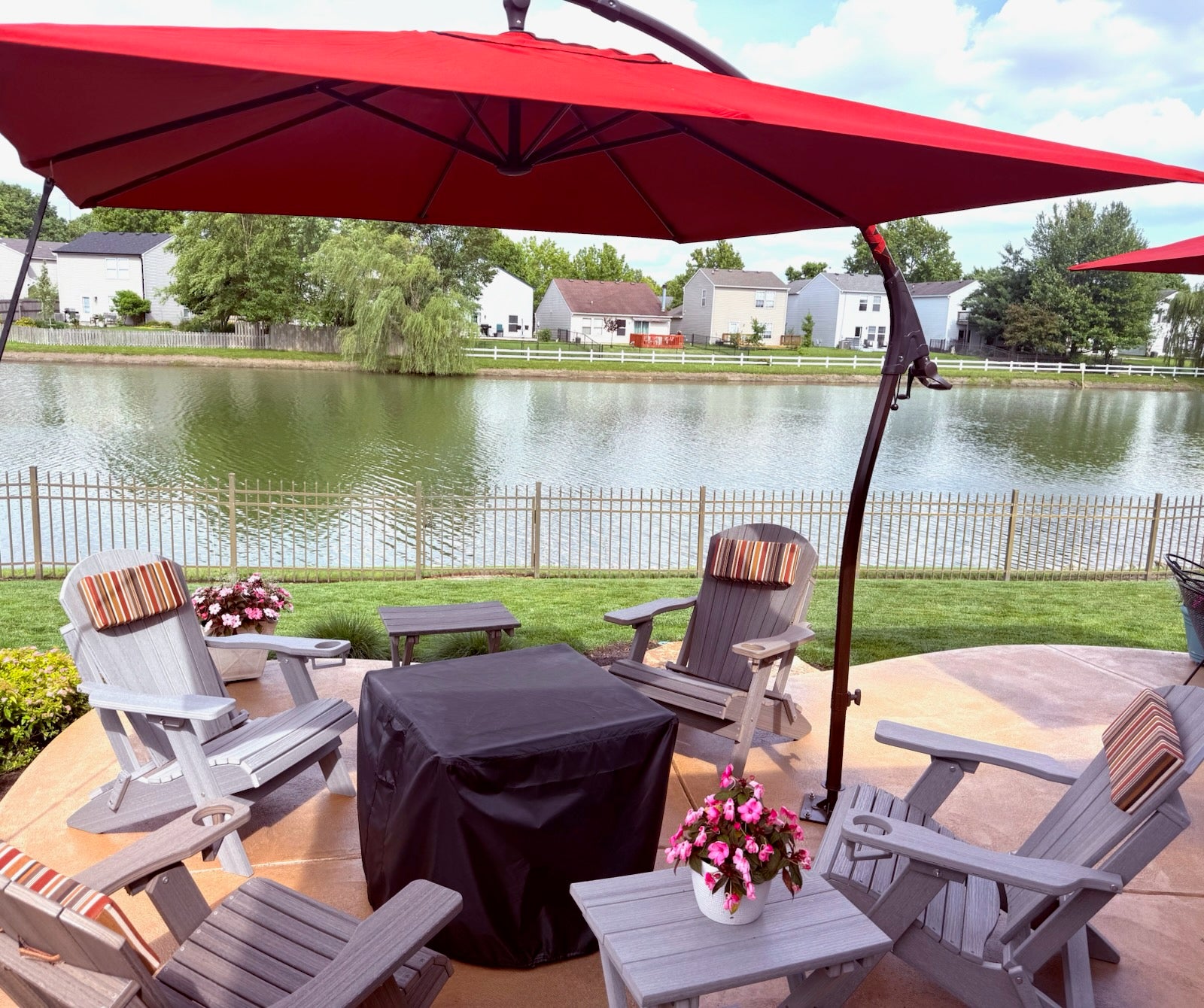 Set of 4 Folding Adirondack Chairs With Built-in Cup Holders King Size