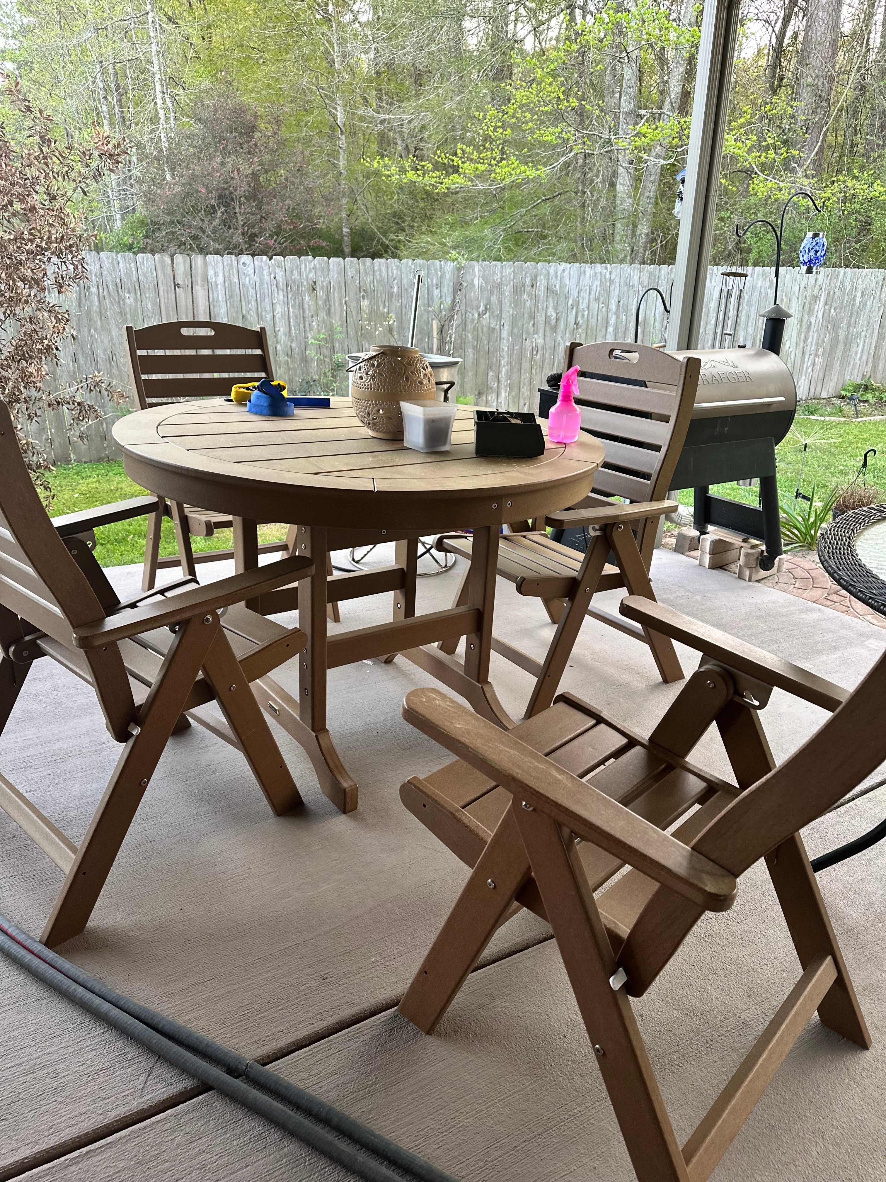 5-Piece Savannah Dining Table Set With Folding & Reclining Chairs