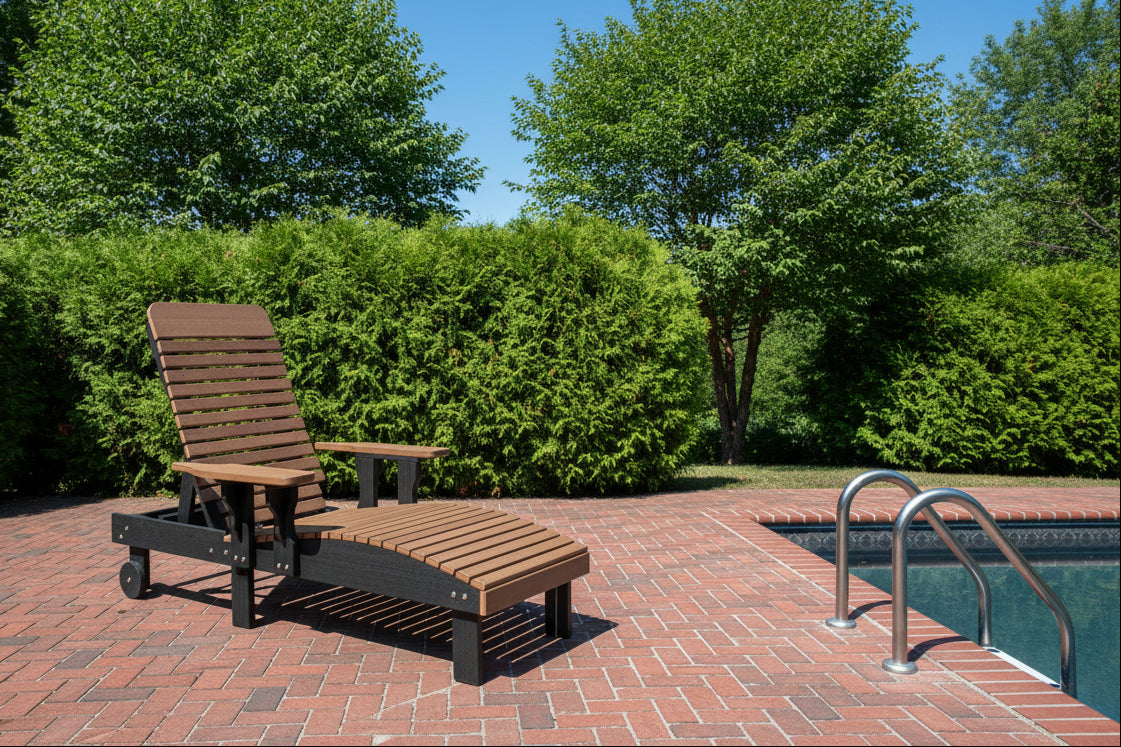 Traditional Chaise Lounge With Wheels And Adjustable Back