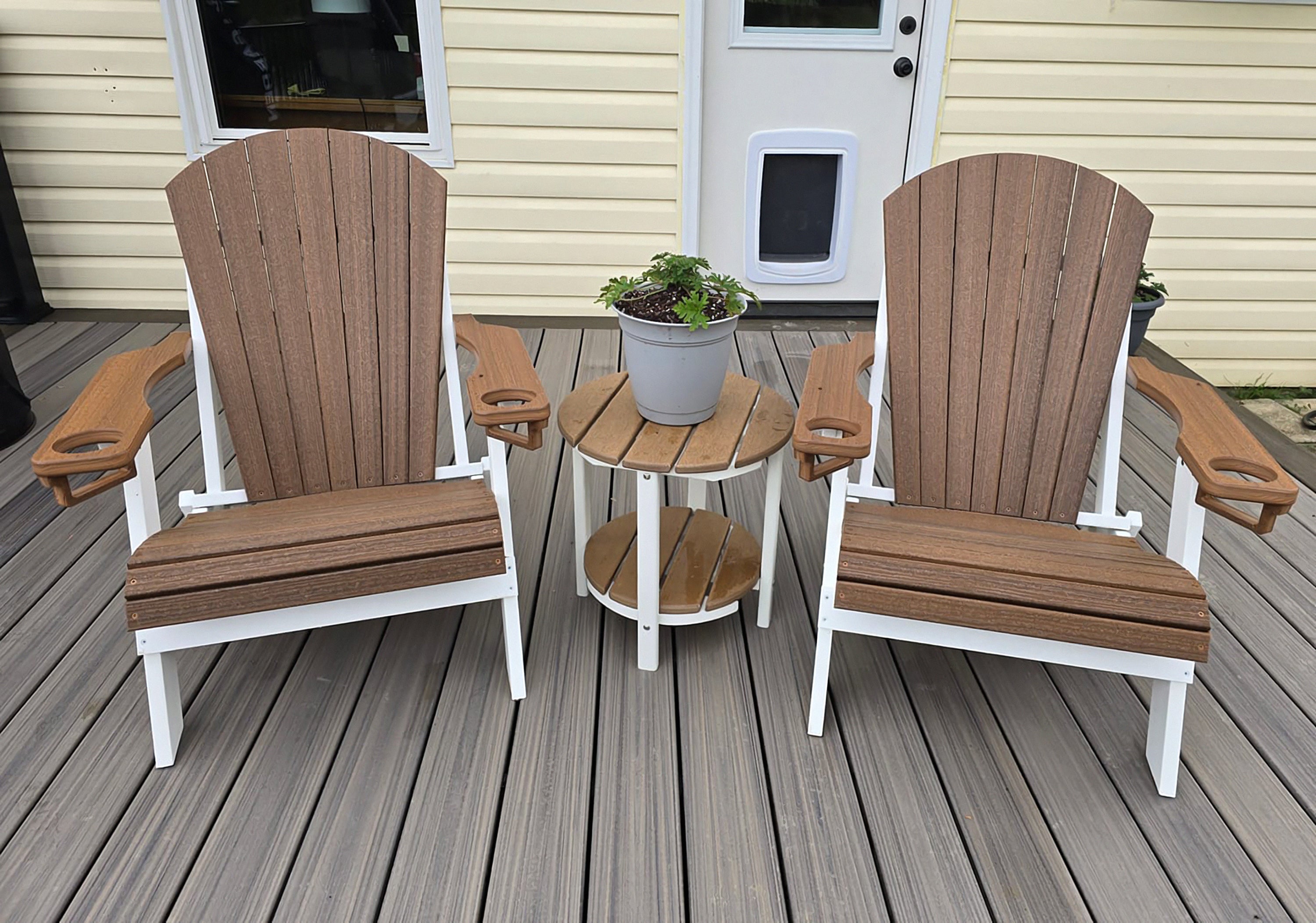 Folding Adirondack Chair With Built-in Cup Holders King-Size