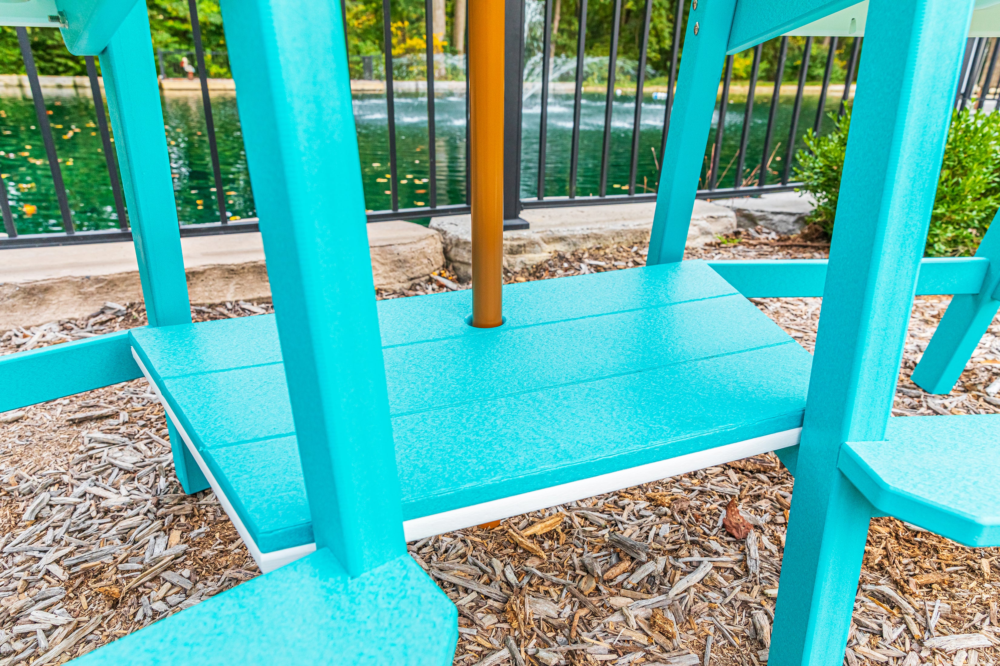 DURAWEATHER POLY® Oasis Bar Settee