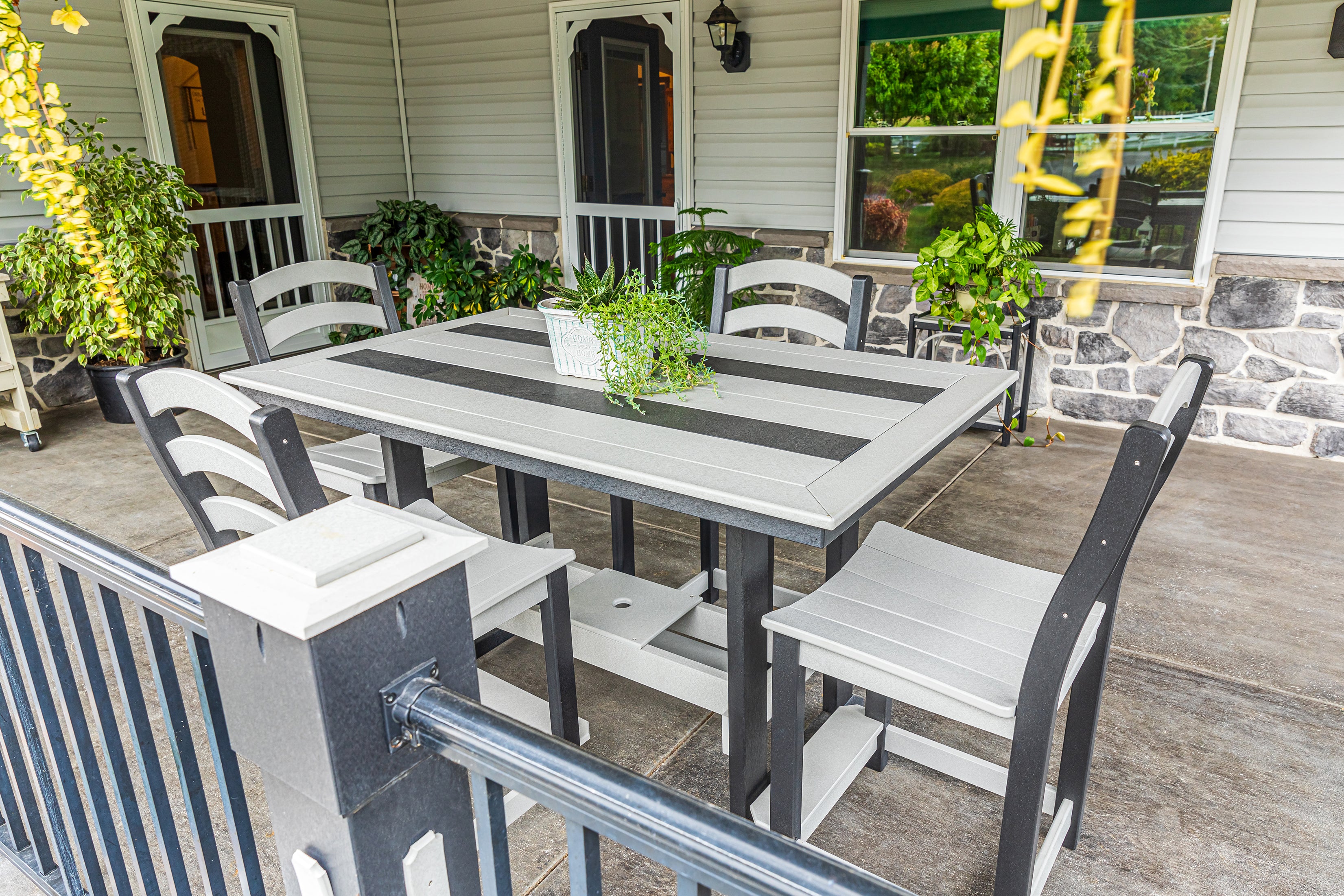 DuraWeather Poly® 5-Piece Gardenia Counter Set