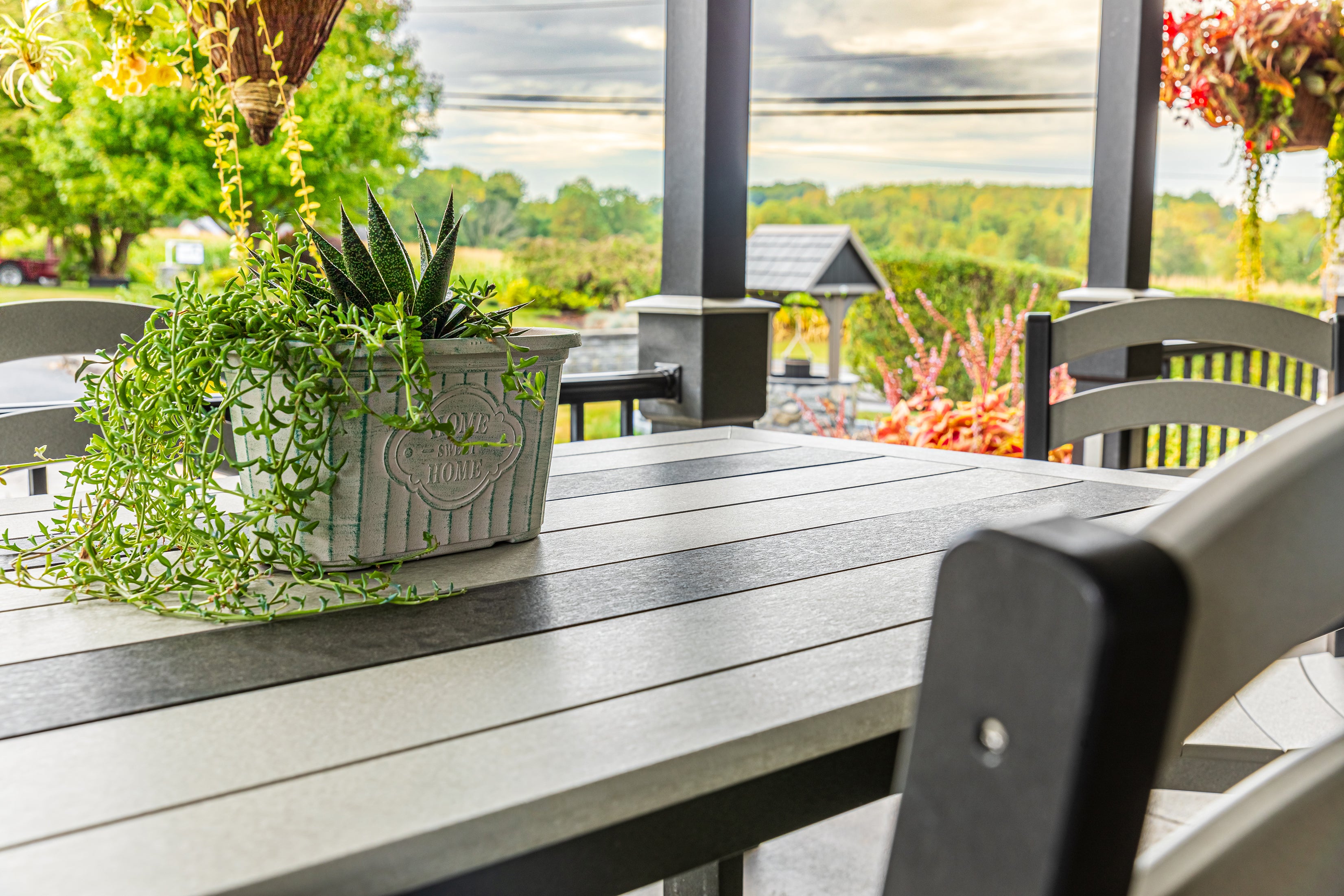 DuraWeather Poly® 5-Piece Gardenia Counter Set