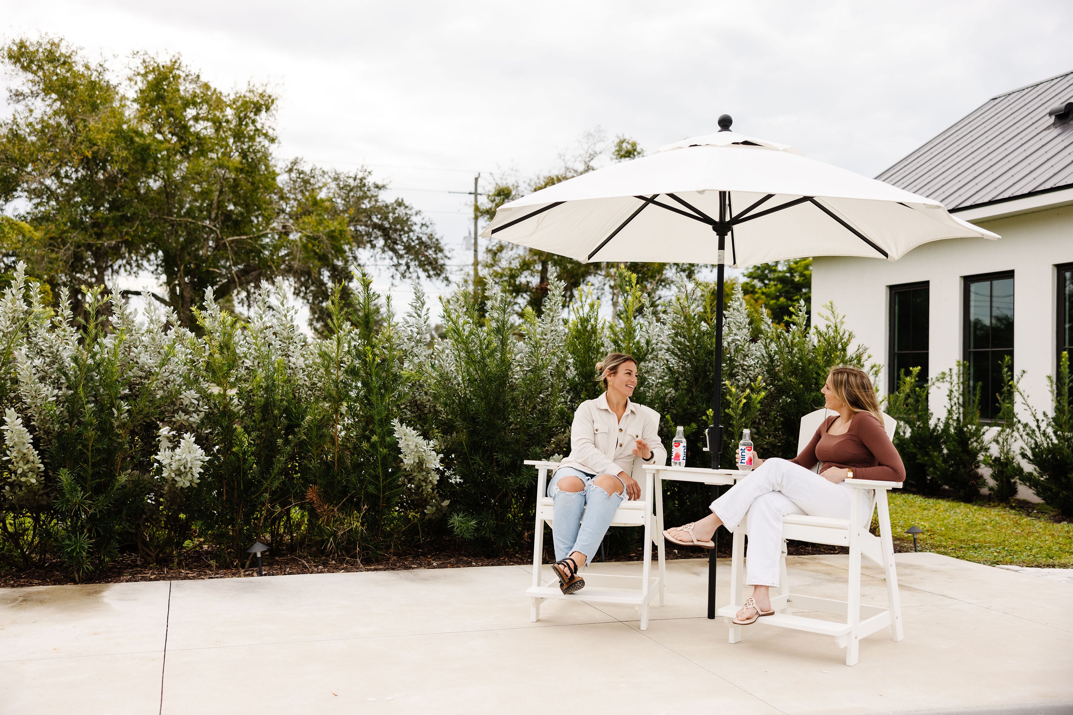 DURAWEATHER POLY® Maybeck Tete-a-Tete (Umbrella Not Included)