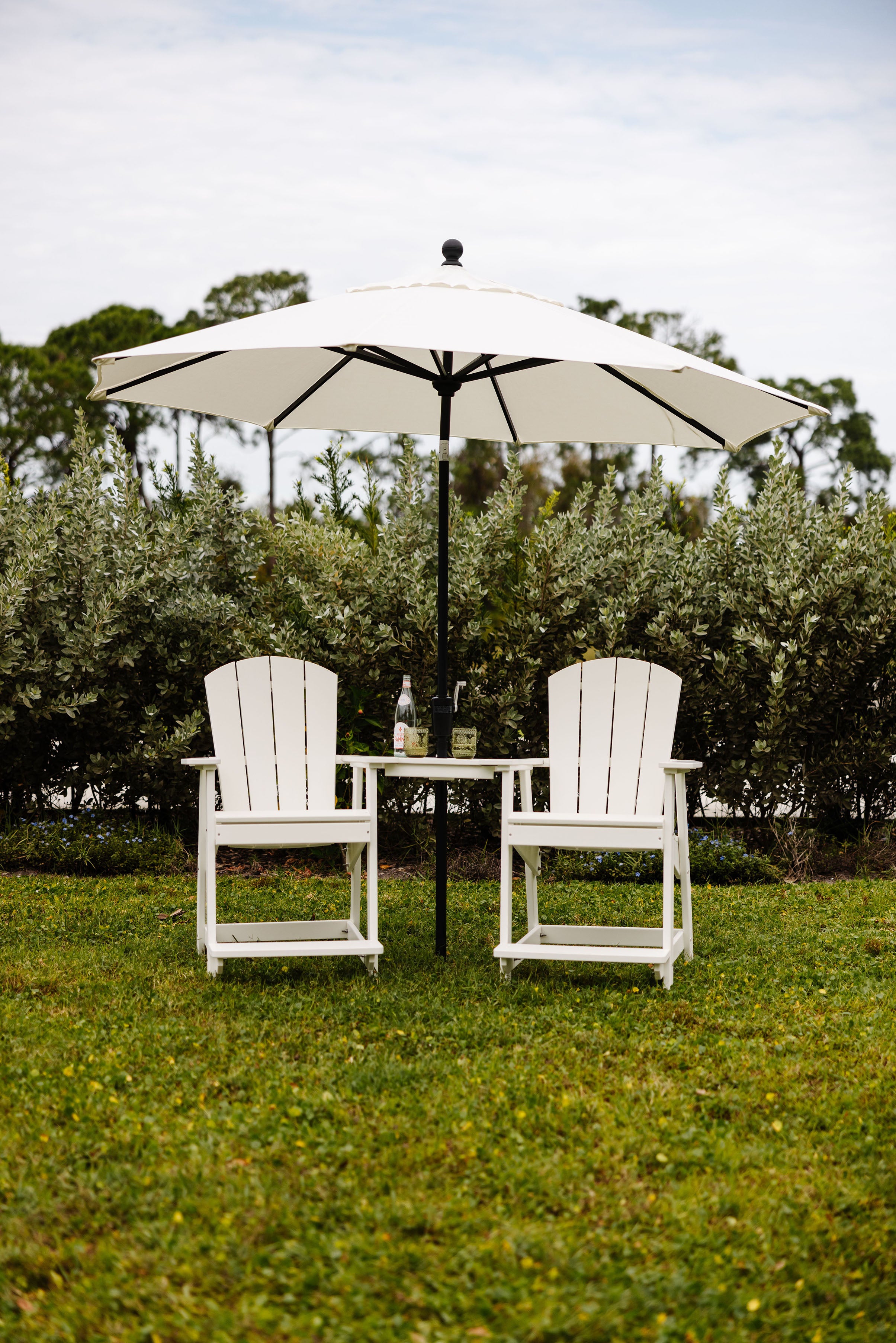 DURAWEATHER POLY® Maybeck Tete-a-Tete (Umbrella Not Included)