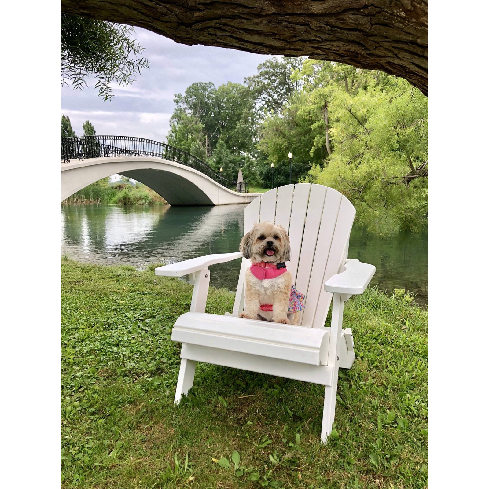 King Size Folding Adirondack Chair - Exclusive Wood Grain Poly