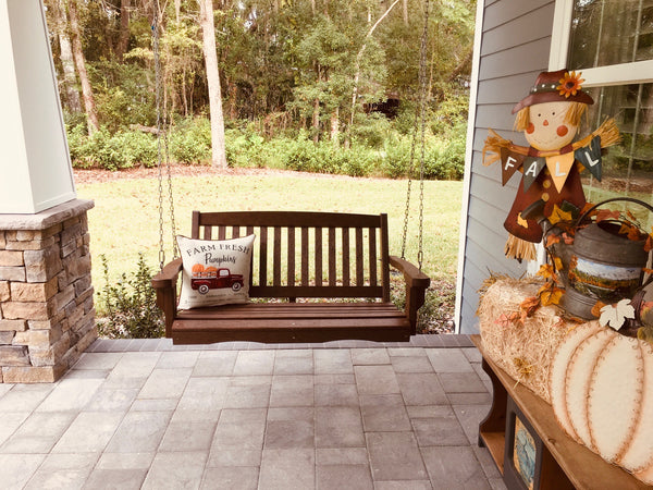 5 Ways to Decorate Your Patio for Fall