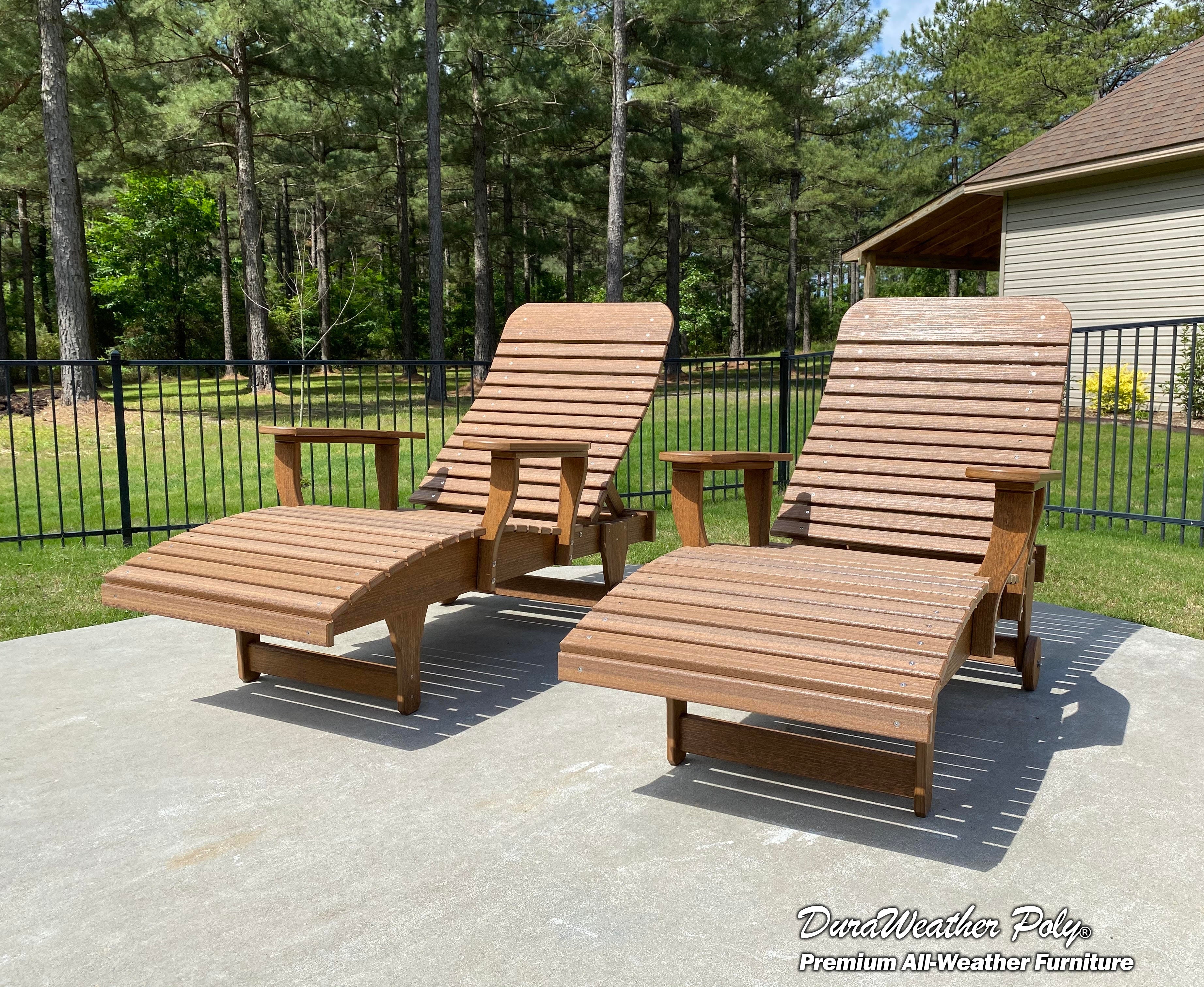 Traditional Chaise Lounge With Wheels And Adjustable Back