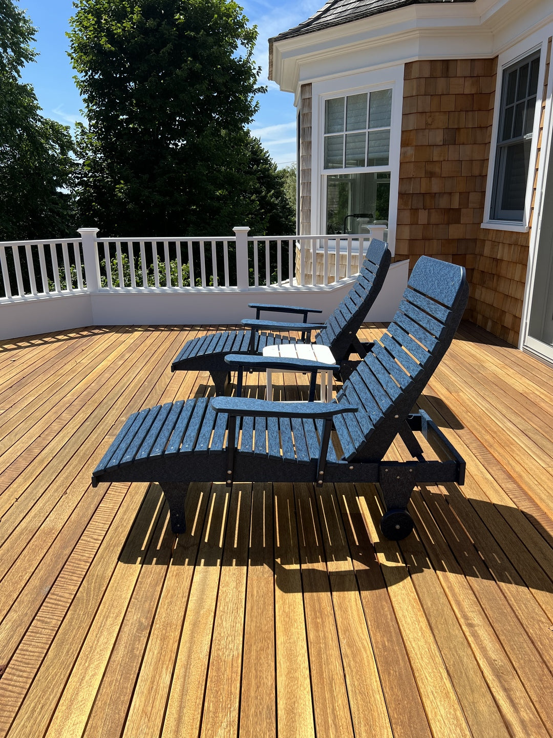 Traditional Chaise Lounge With Wheels And Adjustable Back