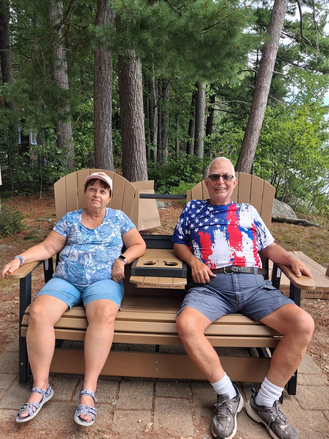 Classic Adirondack 5'ft Glider Console with Cupholders